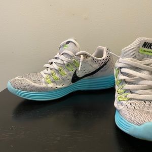 Nike Lunar Tempo Sneakers